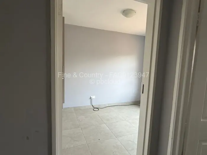 Townhouse/Cluster to Rent in Bluff Hill, Harare