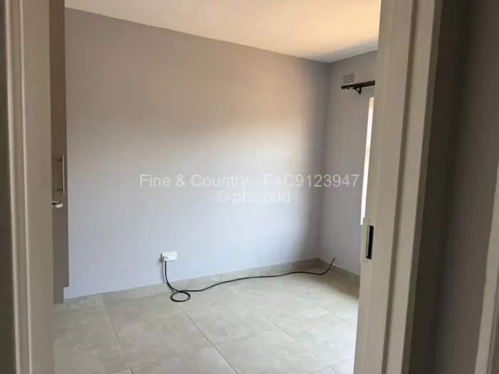 Townhouse/Cluster to Rent in Bluff Hill, Harare