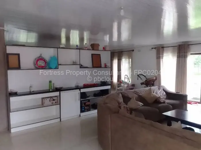 3 Bedroom House to Rent in Greendale