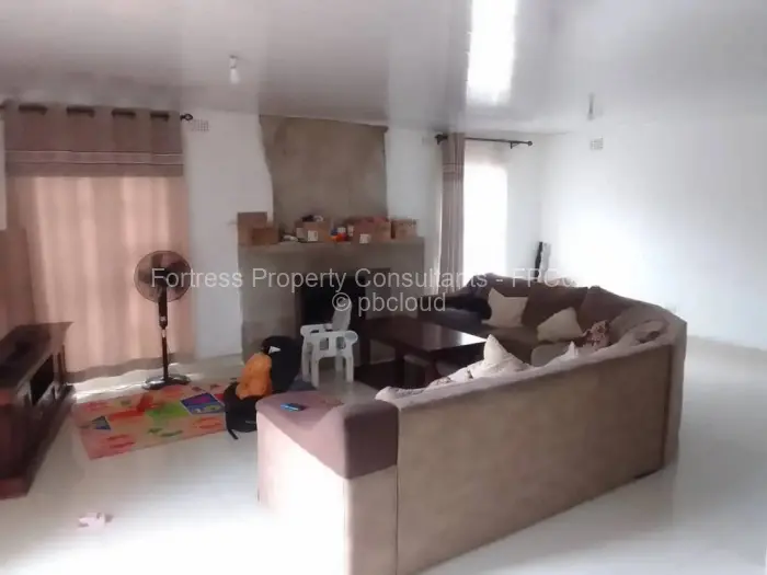 3 Bedroom House to Rent in Greendale