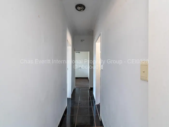 4 Bedroom House to Rent in Northwood