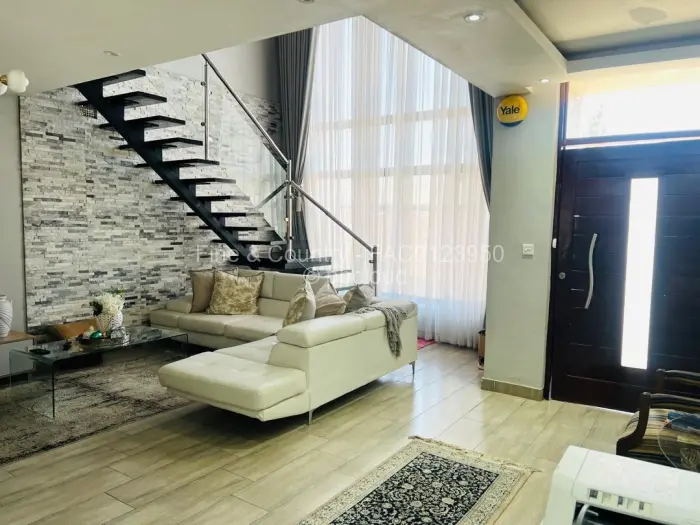 Townhouse/Cluster for Sale in Highlands, Harare