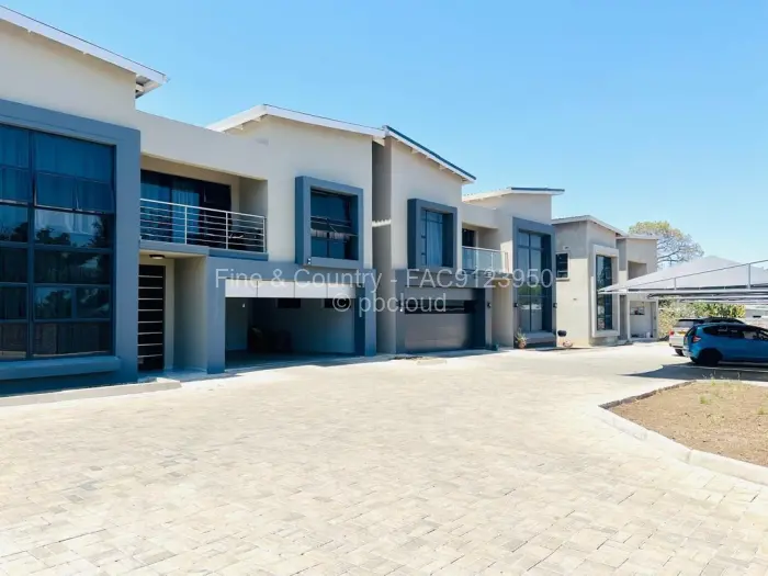 Townhouse/Cluster for Sale in Highlands, Harare
