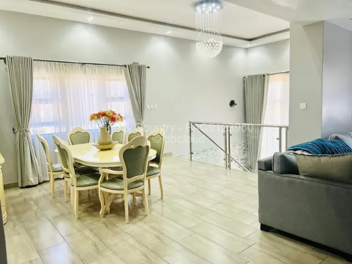 Townhouse/Cluster for Sale in Highlands, Harare