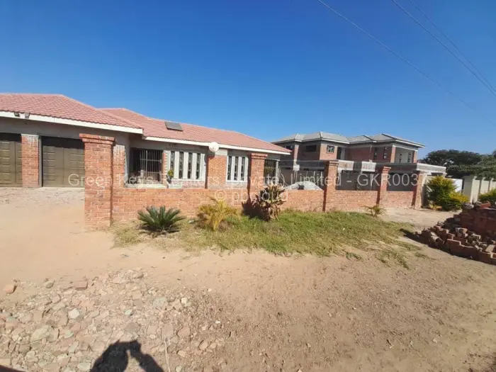4 Bedroom House for Sale in Ruwa, Ruwa