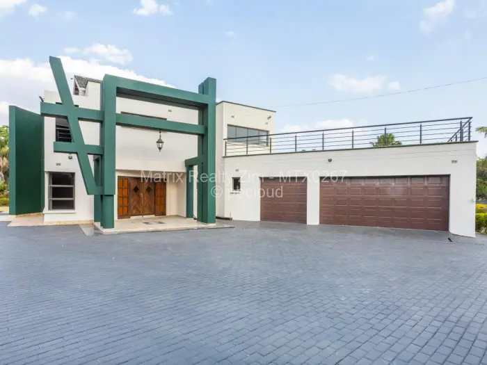 5 Bedroom House for Sale in Borrowdale, Harare