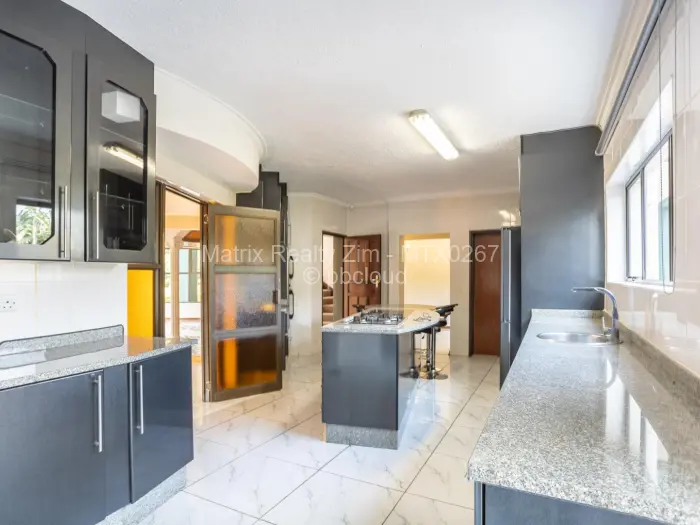 5 Bedroom House for Sale in Borrowdale, Harare