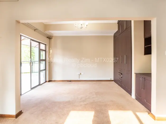 5 Bedroom House for Sale in Borrowdale, Harare