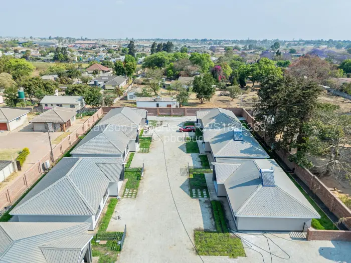 Townhouse/Cluster for Sale in Waterfalls, Harare