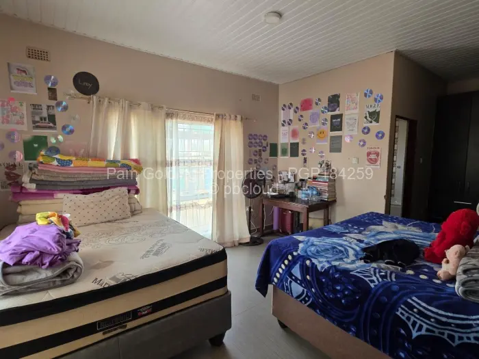 5 Bedroom House for Sale in Kingsdale, Bulawayo