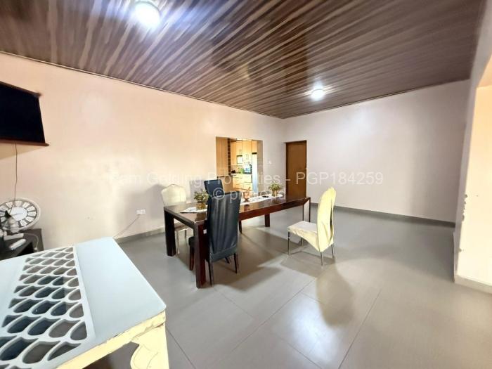 5 Bedroom House for Sale in Kingsdale, Bulawayo