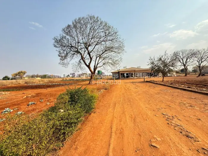 5 Bedroom House for Sale in Kingsdale, Bulawayo