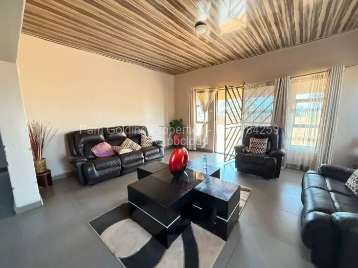 5 Bedroom House for Sale in Kingsdale, Bulawayo