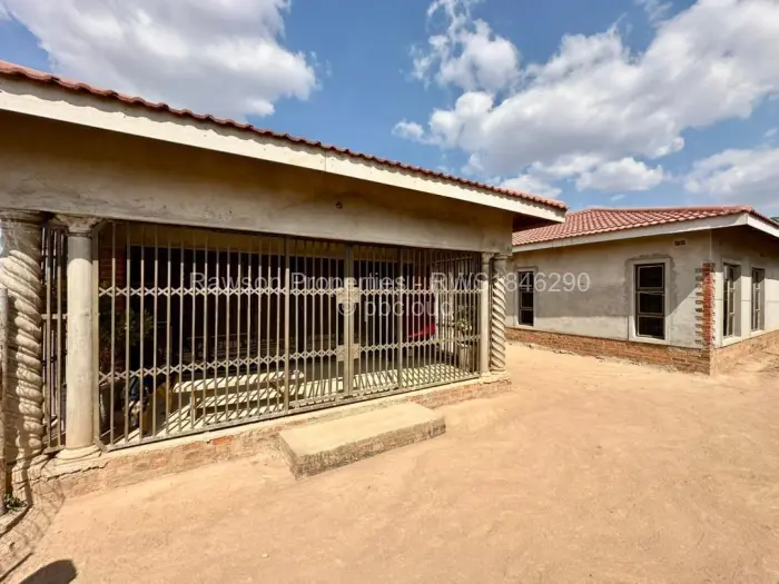 4 Bedroom House for Sale in Rockview, Harare