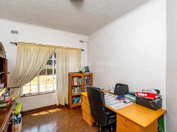 5 Bedroom House for Sale in Borrowdale, Harare