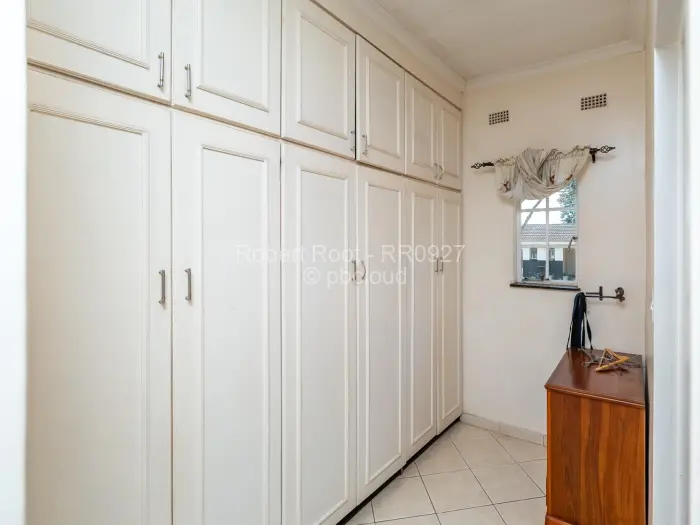 5 Bedroom House for Sale in Borrowdale, Harare