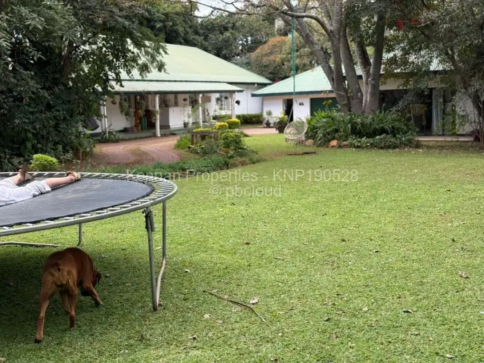 6 Bedroom House for Sale in Chisipite, Harare