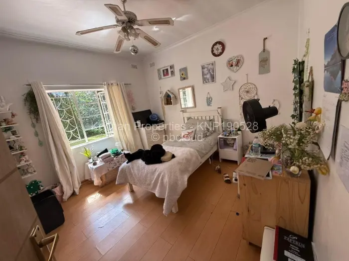 6 Bedroom House for Sale in Chisipite, Harare