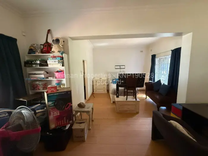 6 Bedroom House for Sale in Chisipite, Harare