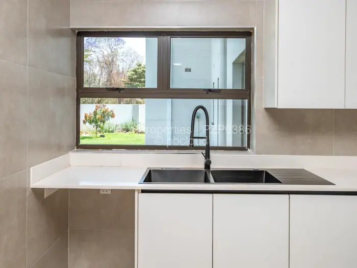 5 Bedroom House to Rent in Glen Lorne