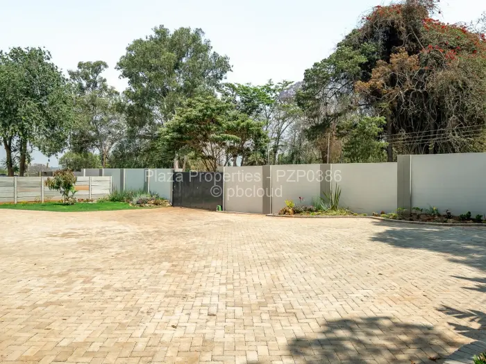 5 Bedroom House to Rent in Glen Lorne