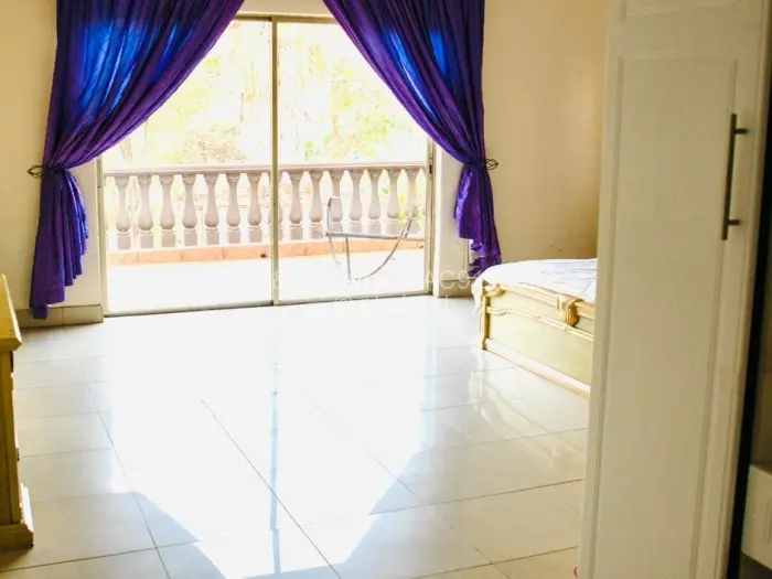 7 Bedroom House for Sale in Borrowdale Brooke, Harare