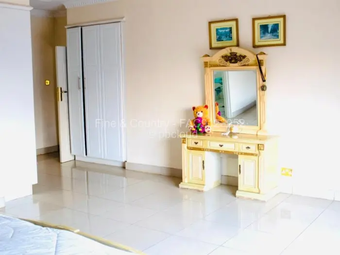 7 Bedroom House for Sale in Borrowdale Brooke, Harare