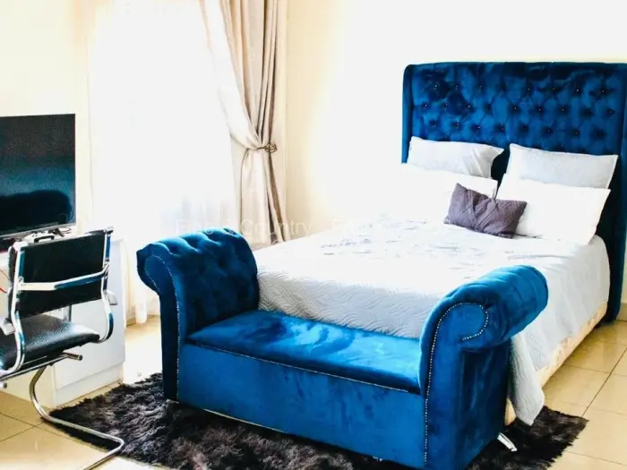 7 Bedroom House for Sale in Borrowdale Brooke, Harare