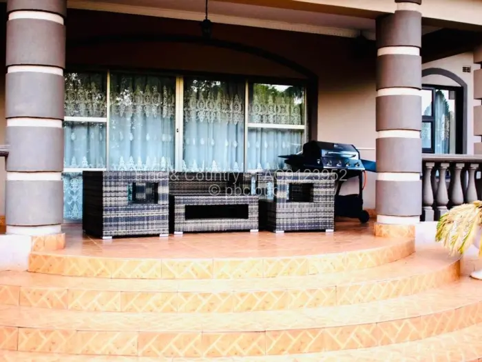 7 Bedroom House for Sale in Borrowdale Brooke, Harare