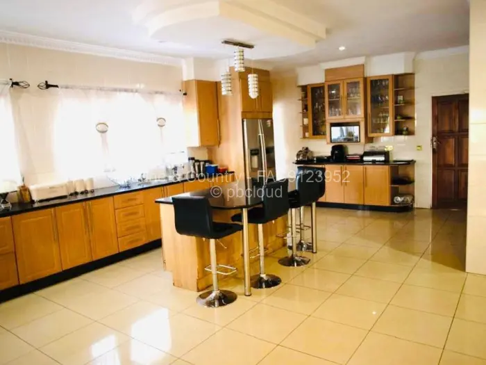 7 Bedroom House for Sale in Borrowdale Brooke, Harare