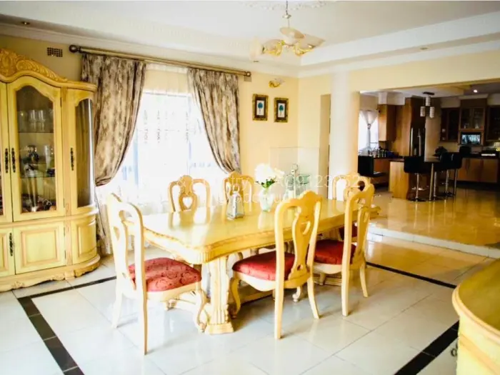 7 Bedroom House for Sale in Borrowdale Brooke, Harare