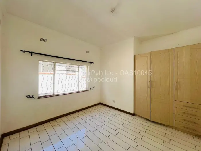 Townhouse/Complex/Cluster for Sale in Kamfinsa, Harare