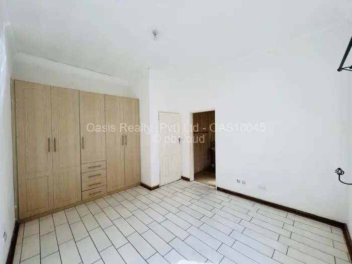 Townhouse/Complex/Cluster for Sale in Kamfinsa, Harare