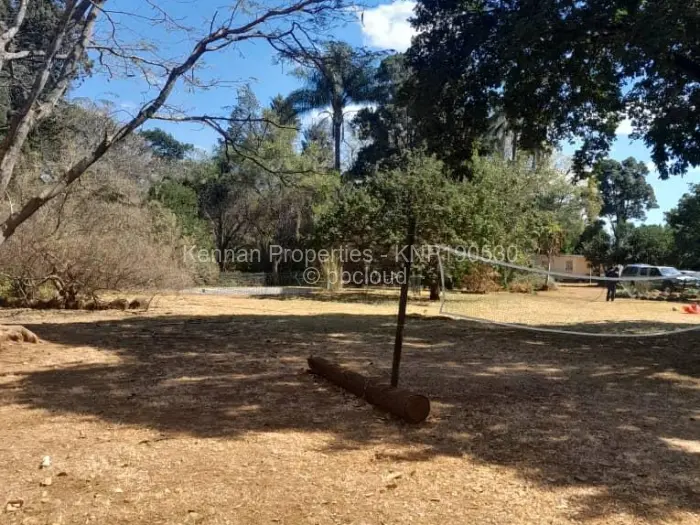 6 Bedroom House for Sale in Avondale, Harare