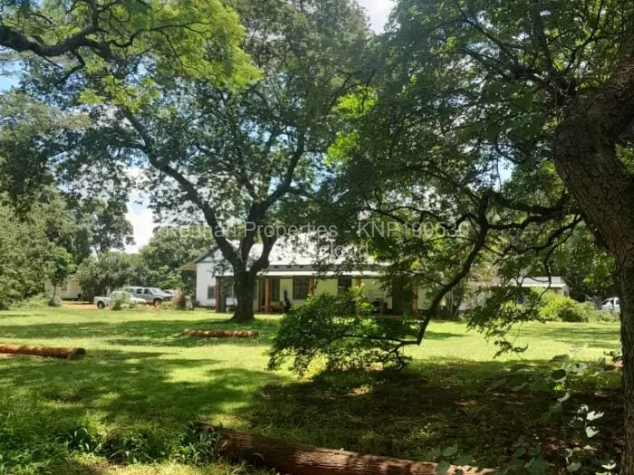 6 Bedroom House for Sale in Avondale, Harare