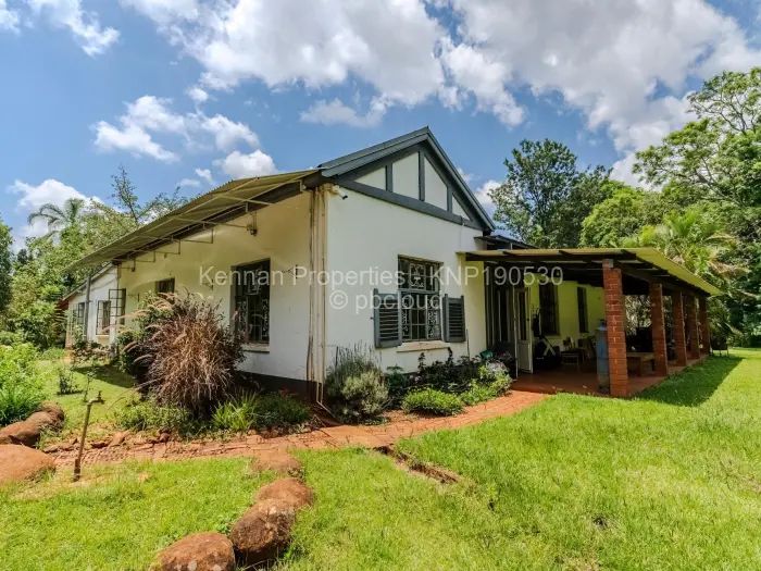 6 Bedroom House for Sale in Avondale, Harare