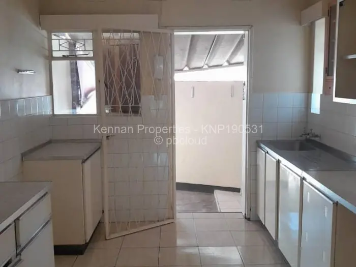 3 Bedroom Cottage/Garden Flat for Sale in Avondale, Harare