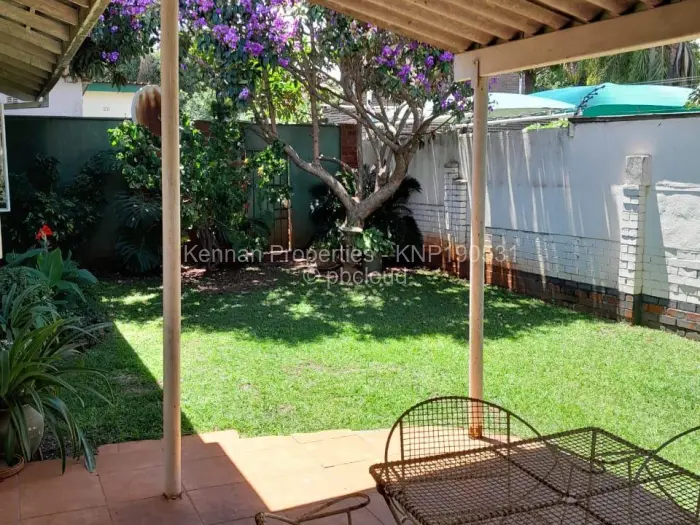 3 Bedroom Cottage/Garden Flat for Sale in Avondale, Harare