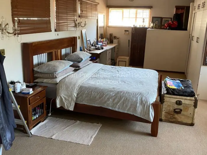 6 Bedroom House for Sale in Mandara, Harare