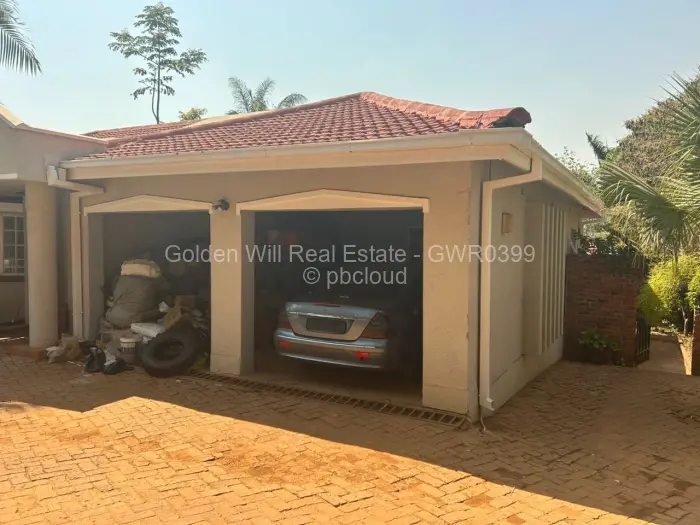 6 Bedroom House to Rent in Borrowdale Brooke