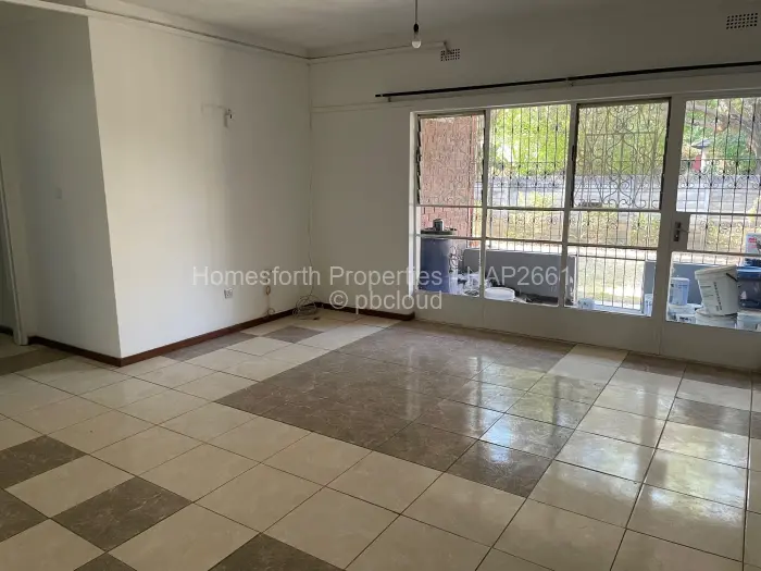 Flat/Apartment to Rent in Hillside