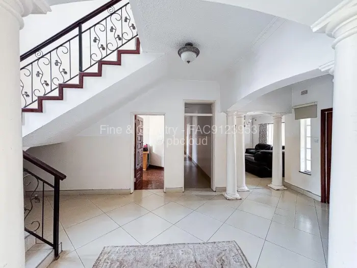 5 Bedroom House for Sale in Borrowdale, Harare