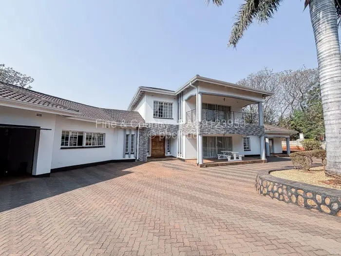 5 Bedroom House for Sale in Borrowdale, Harare