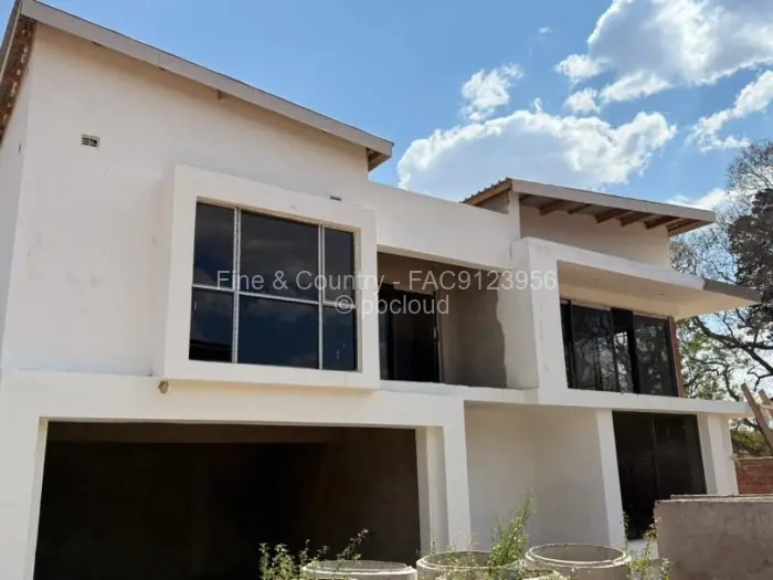 Townhouse/Complex/Cluster for Sale in Greendale, Harare