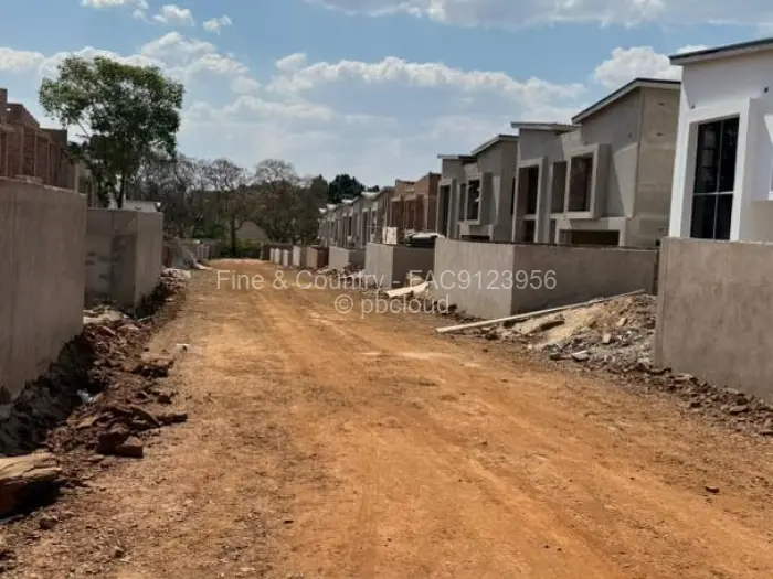 Townhouse/Complex/Cluster for Sale in Greendale, Harare