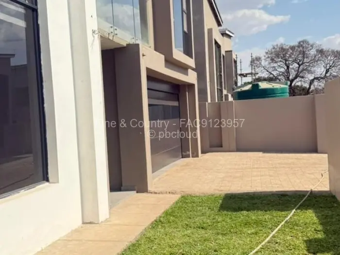 Townhouse/Cluster for Sale in Greendale, Harare