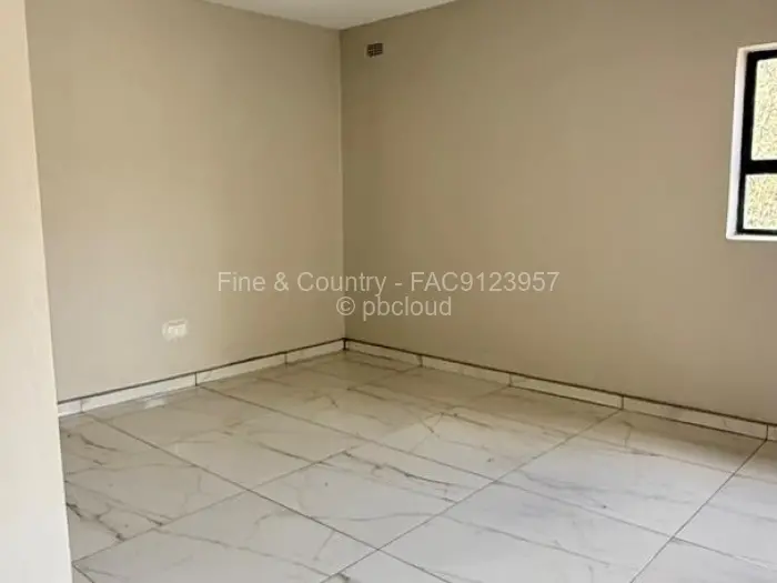 Townhouse/Cluster for Sale in Greendale, Harare