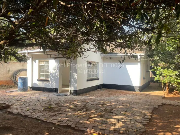 3 Bedroom Cottage/Garden Flat to Rent in Highlands, Harare