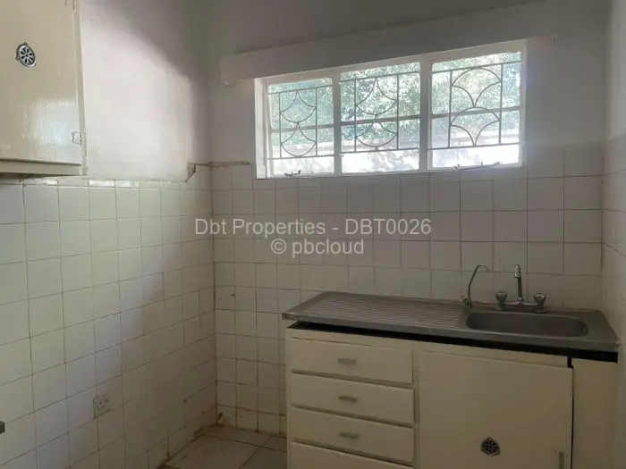3 Bedroom Cottage/Garden Flat to Rent in Highlands, Harare