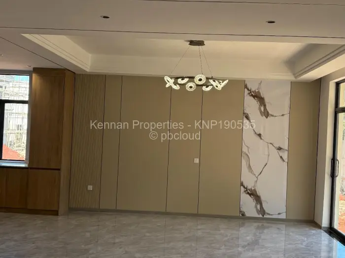 Townhouse/Cluster for Sale in Highlands, Harare